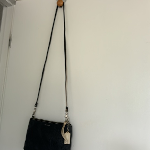 COACH pebble leather clutch; needs some TLC - Picture 2 of 9